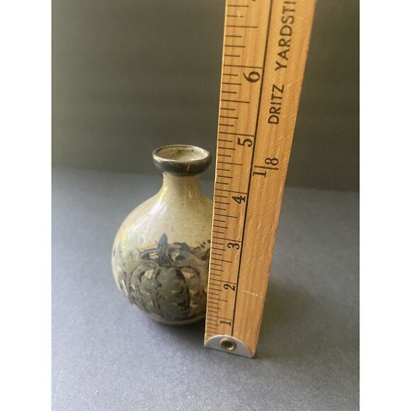 Vintage Studio Pottery Handcrafted Stonewear Speckled Artisan Bud Vase 4.5” - Picture 8 of 9